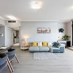 Breathtaking Waterfront Penthouse With Bigterrace Near To Olympic Park