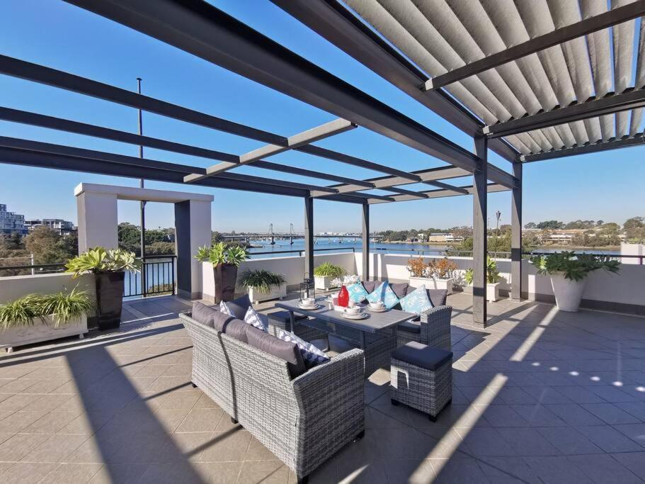 Breathtaking Waterfront Penthouse With Bigterrace Near To Olympic Park Apartment Sydney