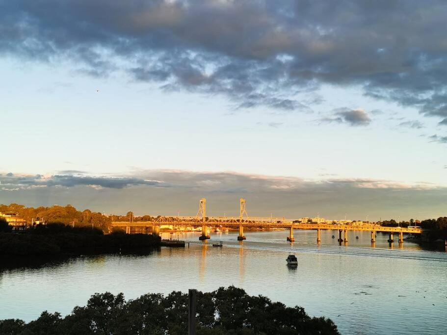 Apartment Breathtaking Waterfront Penthouse With Bigterrace Near To Olympic Park *